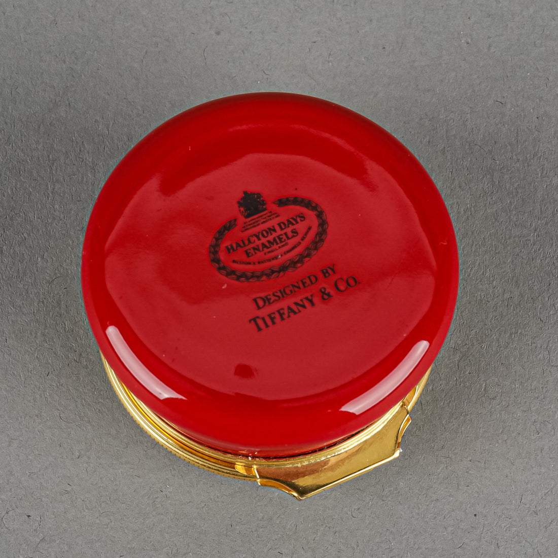 HALCYON DAYS Enamel Pill Box - Tiffany & Co Christmas