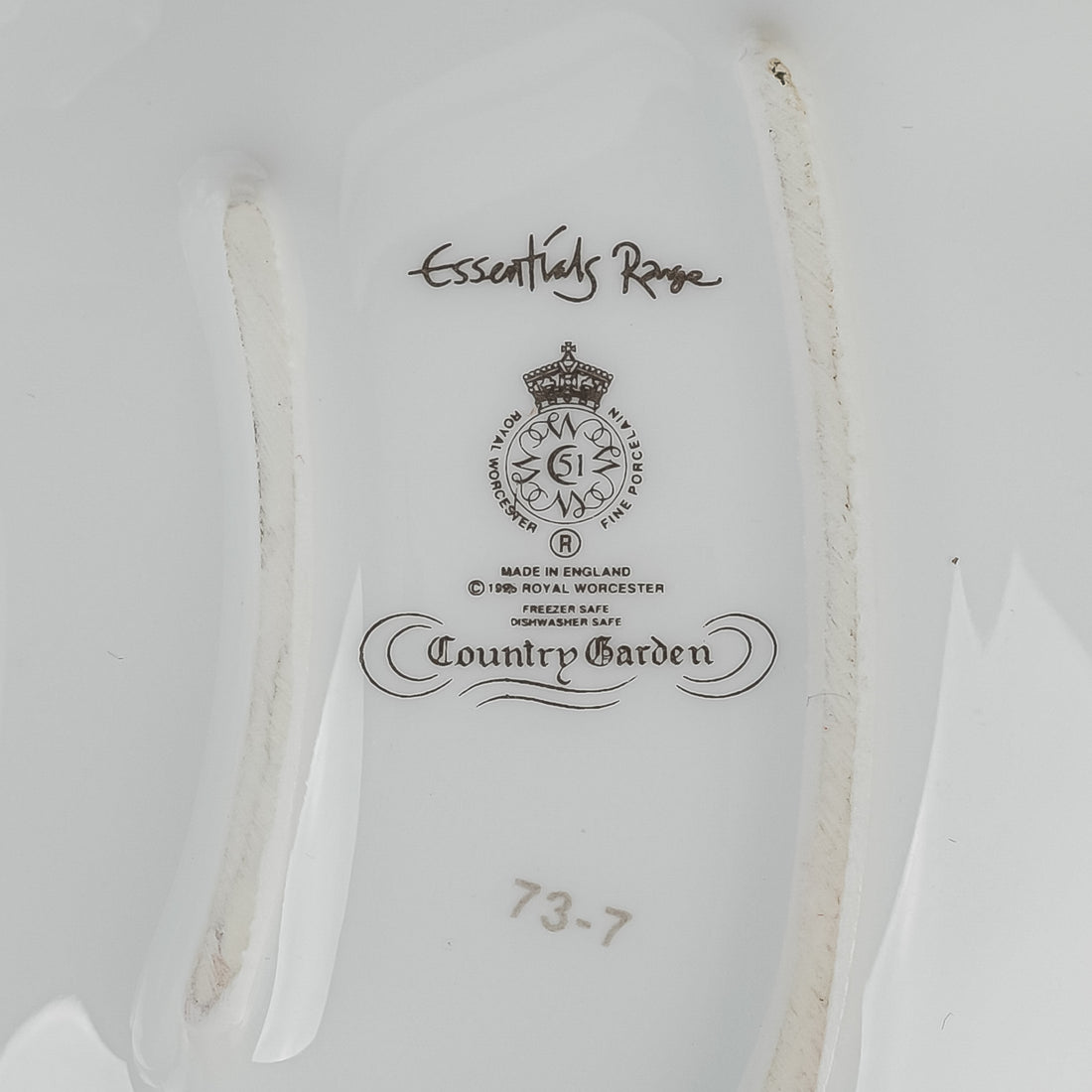 ROYAL WORCESTER Country Kitchen 6 Section Chip & Dip