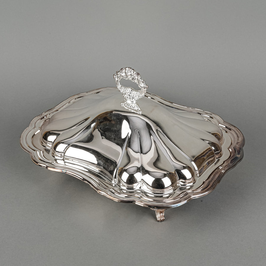 Wm A ROGERS Silver Plate Footed Covered Serving Dish 4940