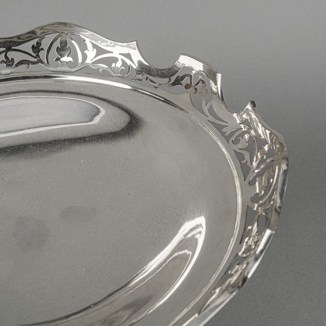 MARTIN HALL & CO Silver Plate Pierced Pedestal Dish