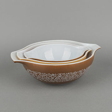PYREX Woodland Cinderella Mixing Bowls Set of 3