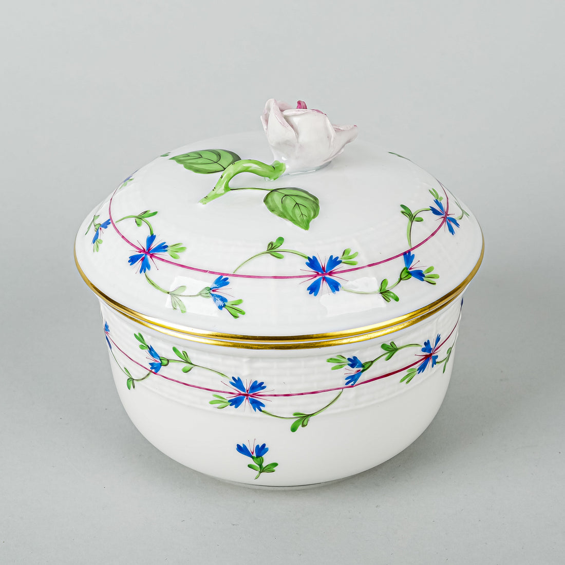HEREND Blue Garland Covered Sugar Bowl 662 With Rose Knob