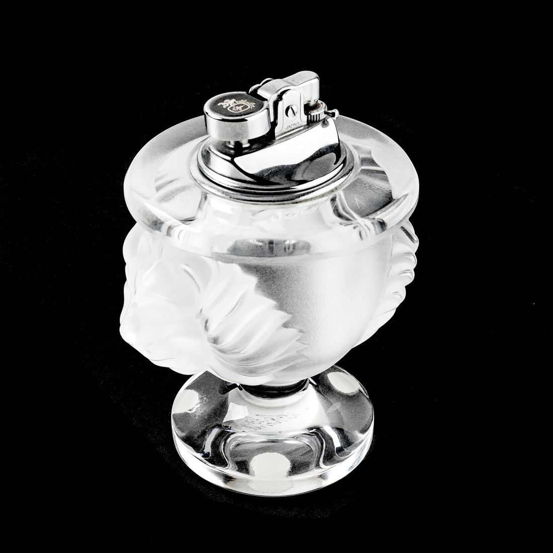 LALIQUE Tete De Lion Table Lighter