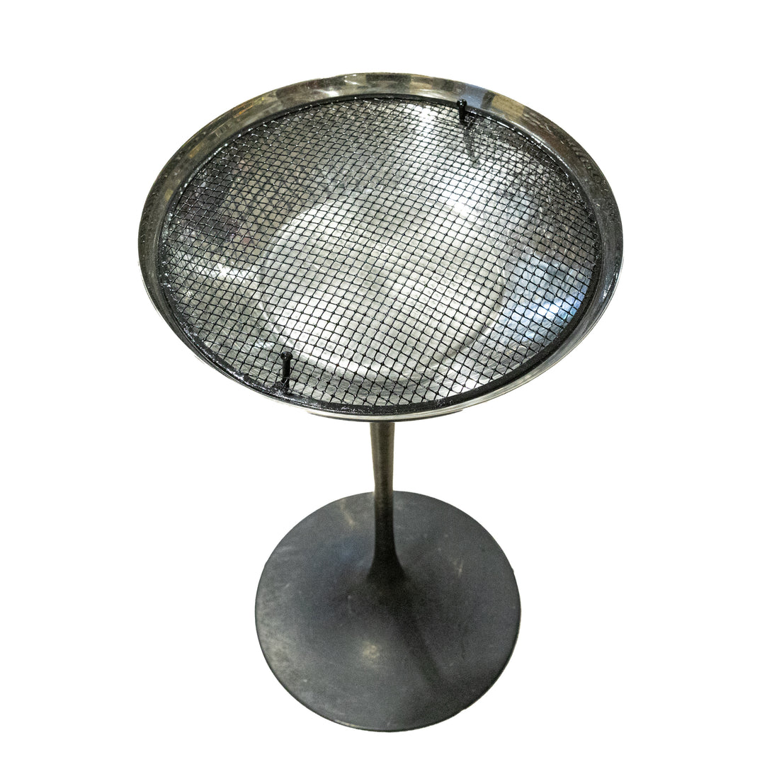 KNOLL Vintage Tulip Ashtray With Wire Mesh Grid