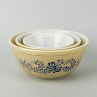 PYREX Homestead Nesting Mixing Bowls Set Of 3