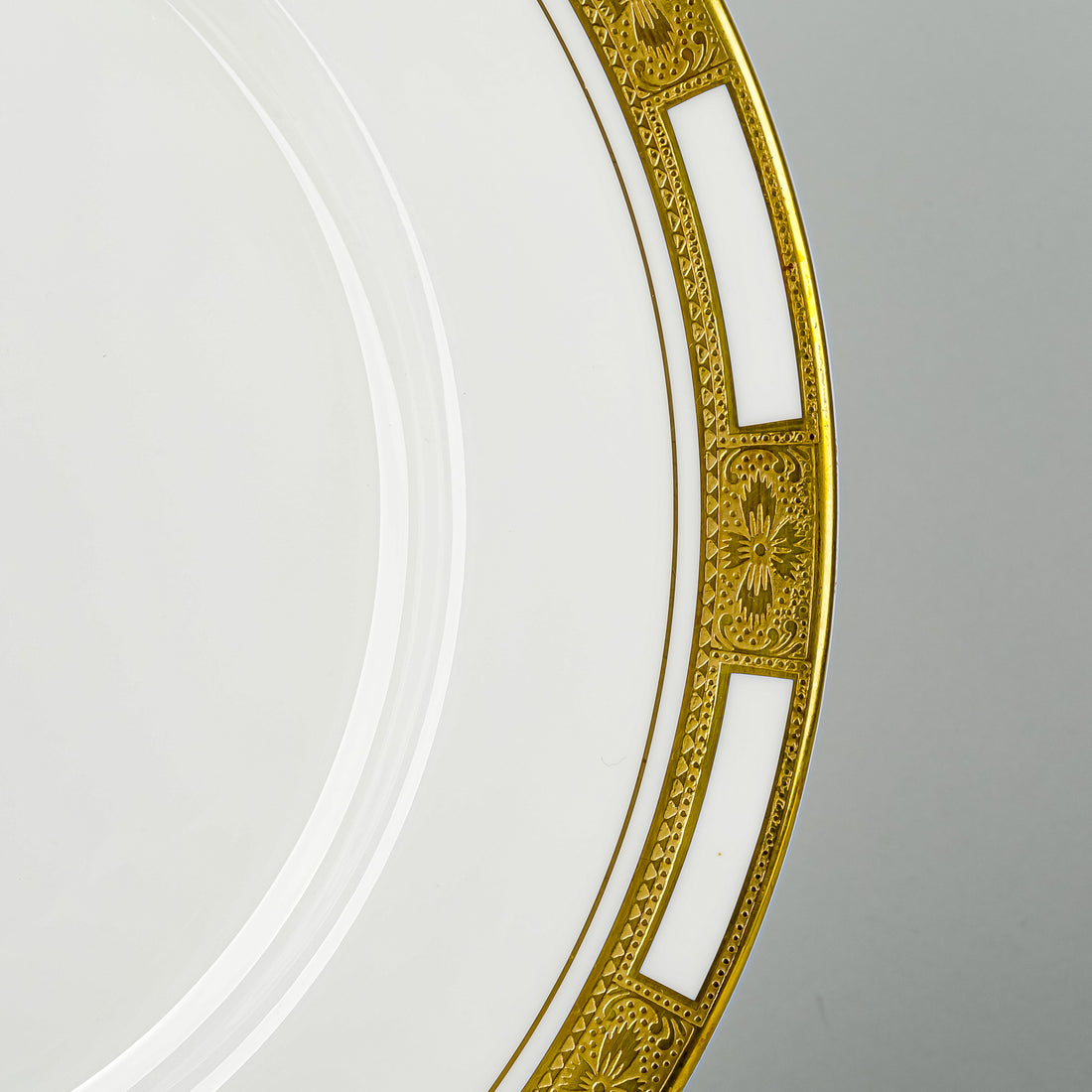 AYNSLEY Empress Gold 8540 7 Place Settings Plus Extras