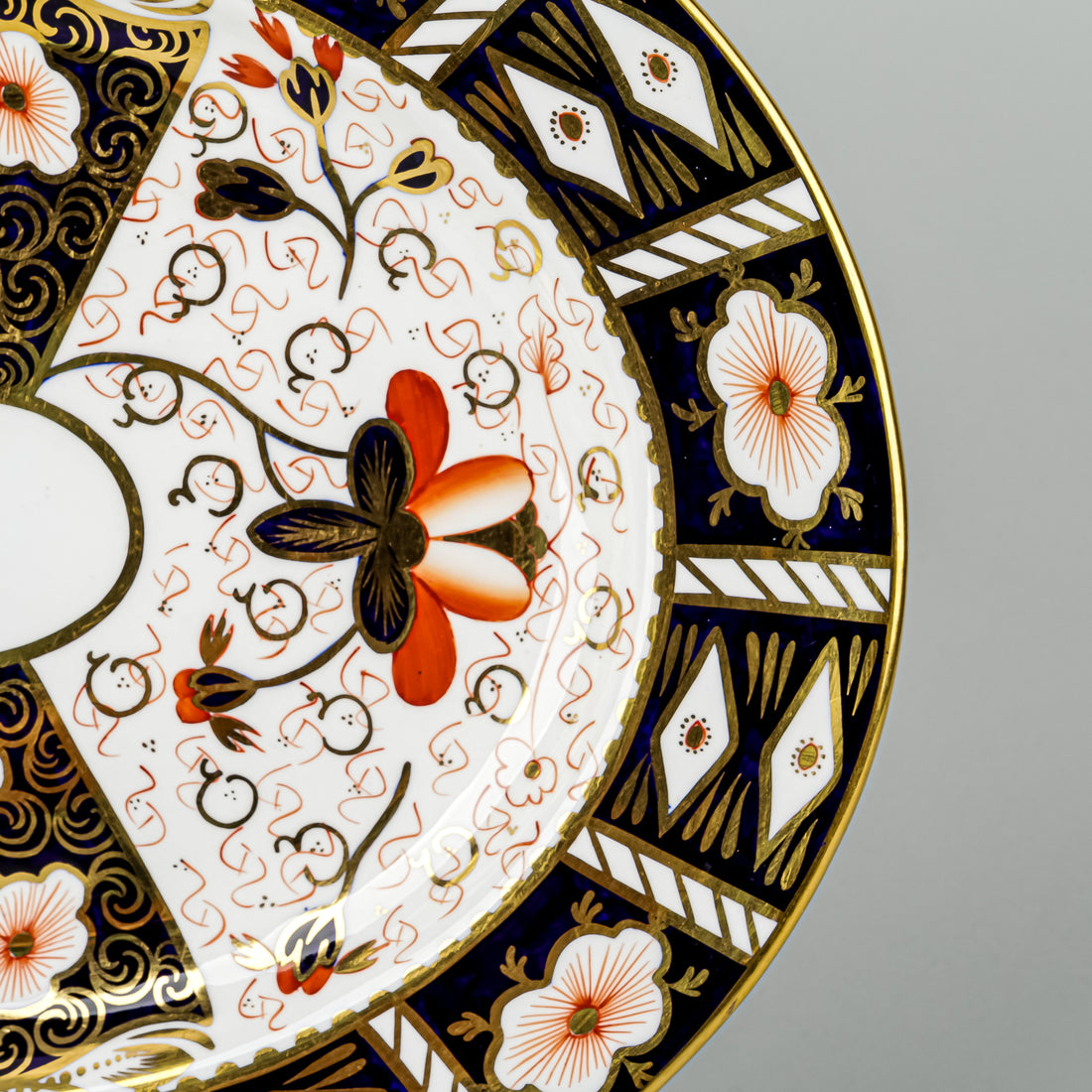 ROYAL CROWN DERBY Traditional Imari 2451 Platter