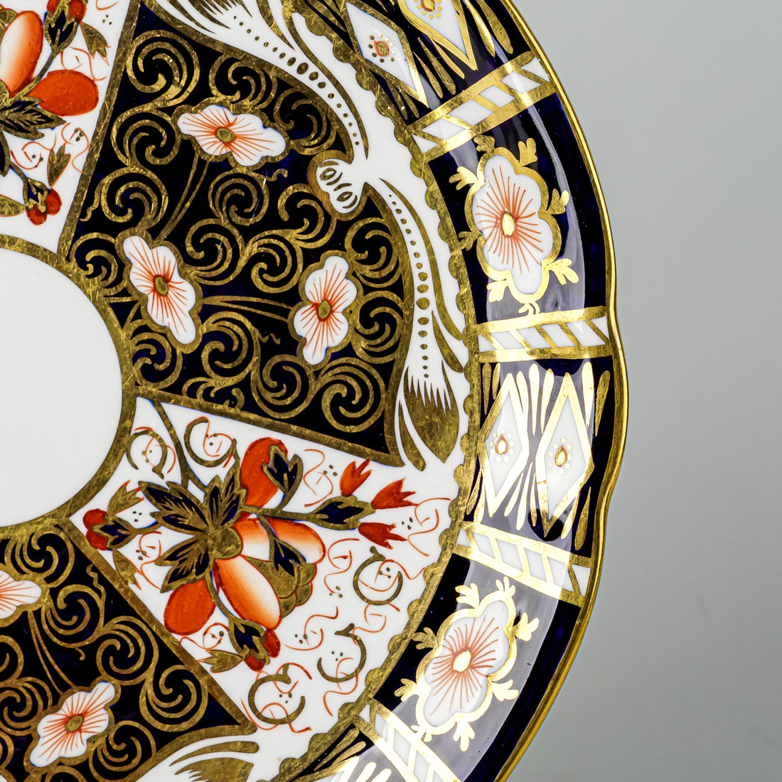 ROYAL CROWN DERBY Traditional Imari 2451 Serving Plate