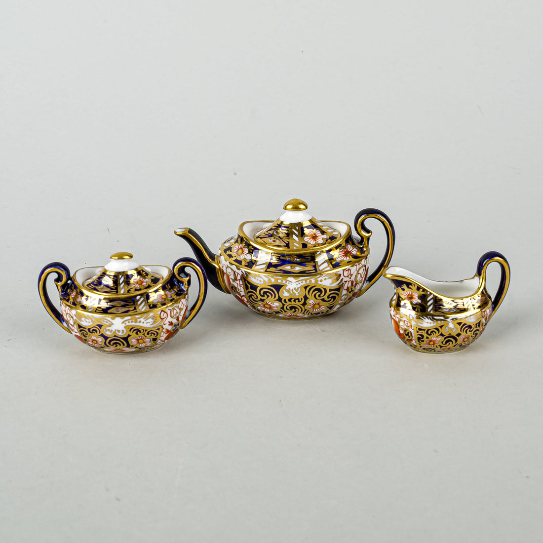 ROYAL CROWN DERBY Traditional Imari 2451 Miniature Tea And Coffee Set 10 Pieces