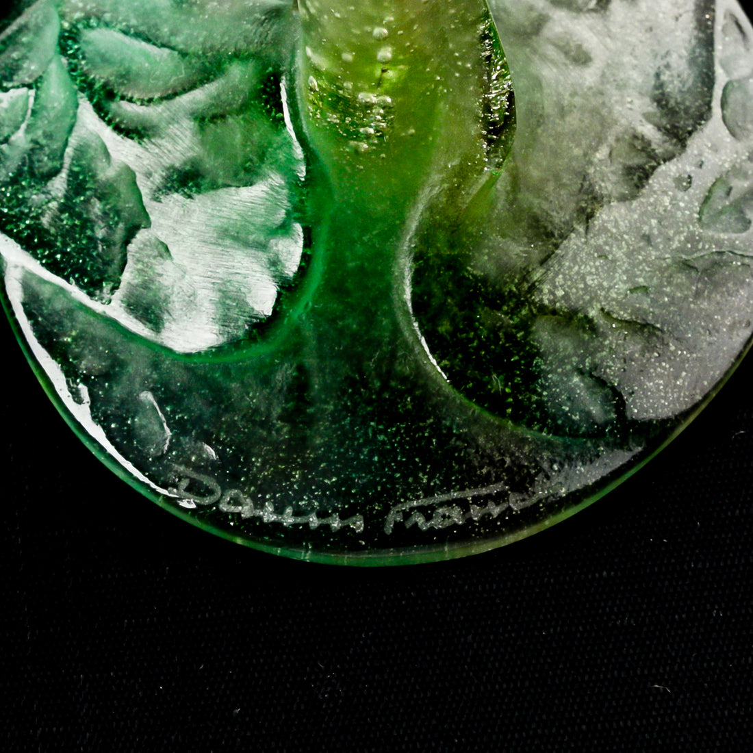 DAUM Nuture Pate De Verre Champagne Flute
