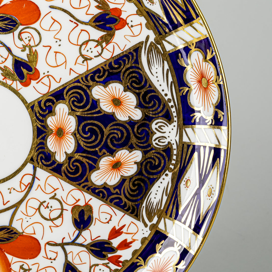 ROYAL CROWN DERBY Traditional Imari 2451 Serving Plate