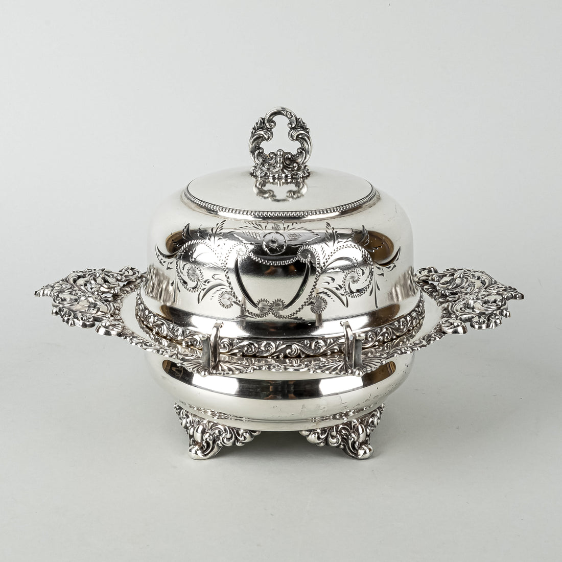 MERIDEN BRITANNIA CO Quadruple Plate Covered Butter Dish