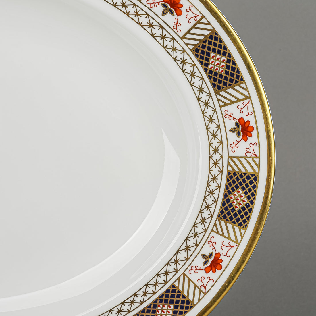 ROYAL CROWN DERBY Derby Border A1253 Platter