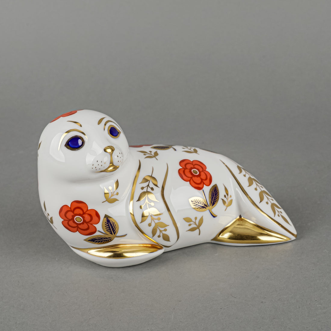 ROYAL CROWN DERBY Paperweight Seal