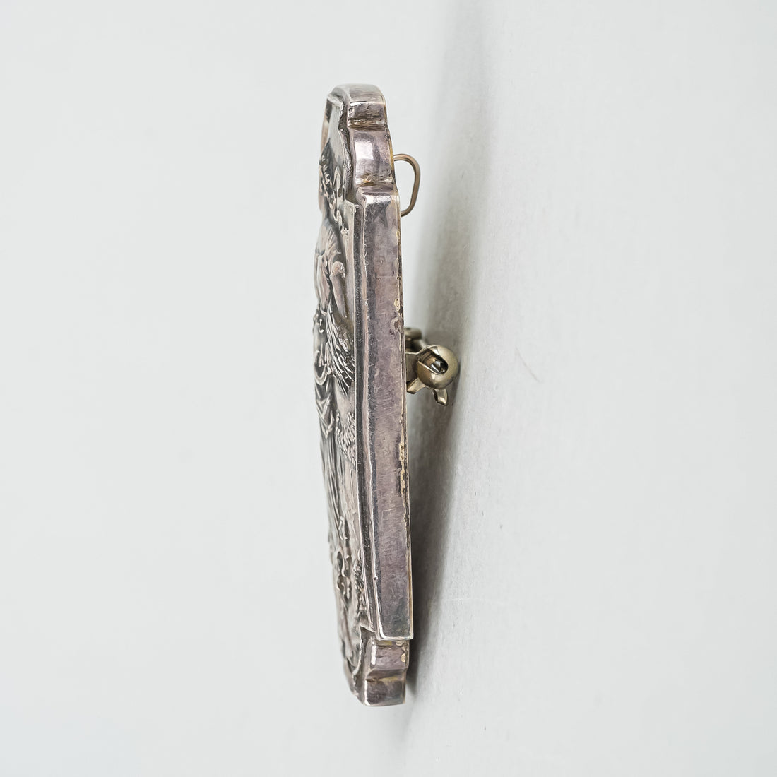HENRYK WINOGRAD 999 Silver Repousse " Women Harvesting" Brooch