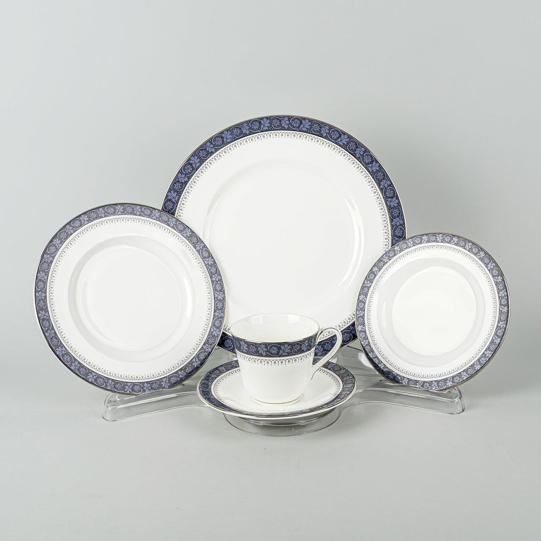 ROYAL DOULTON Sherbrooke H5009 9 Place Settings Plus Extras