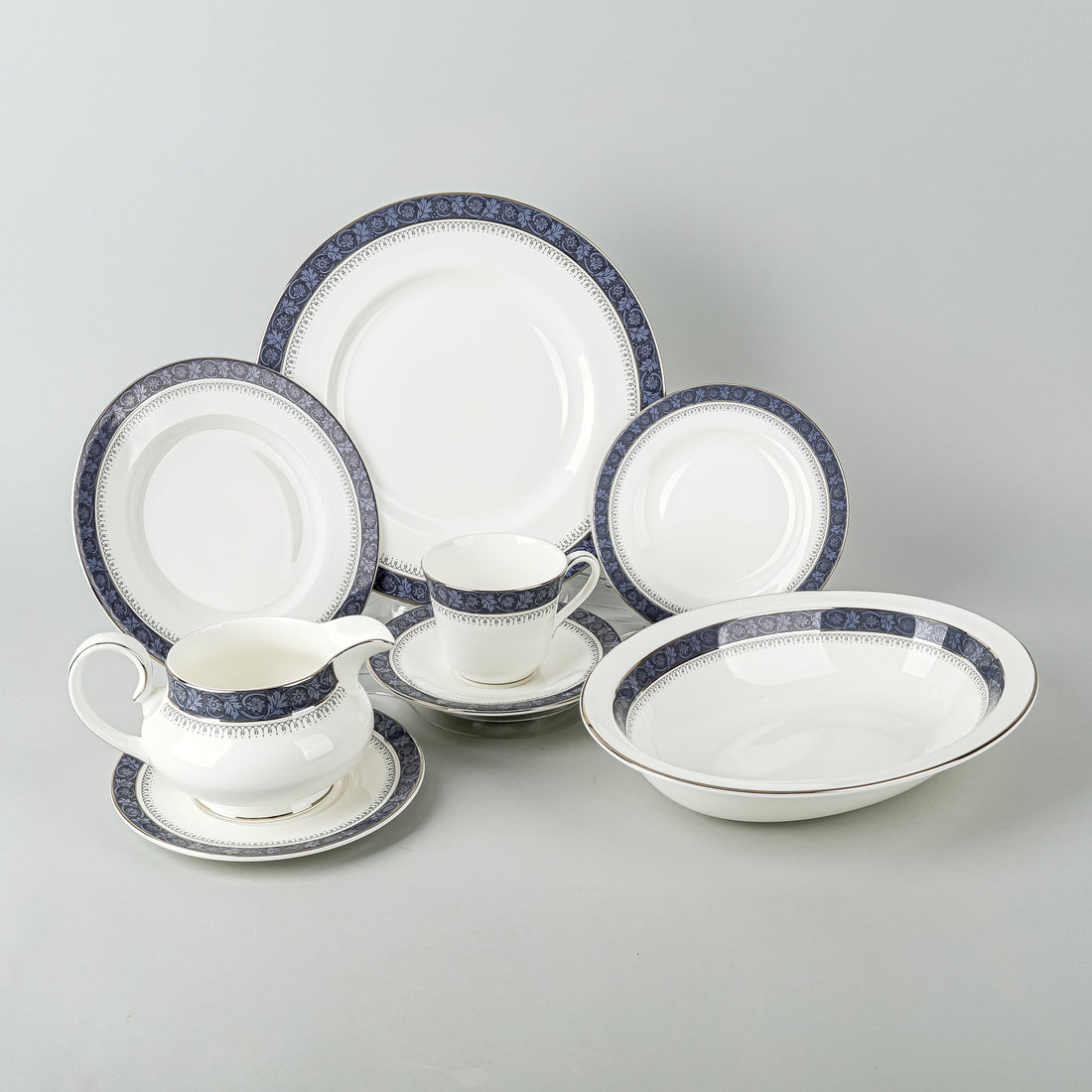 ROYAL DOULTON Sherbrooke H5009 9 Place Settings Plus Extras