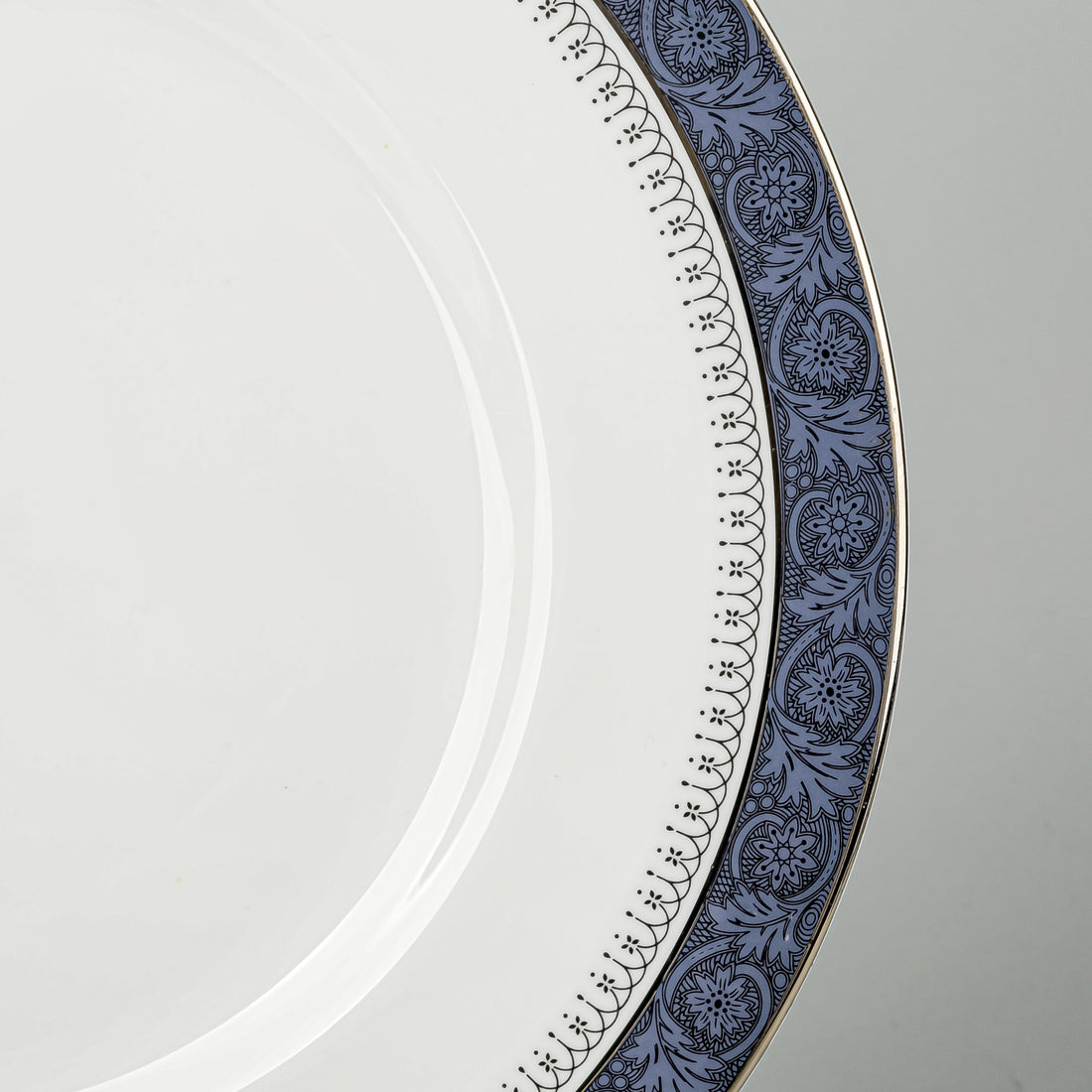 ROYAL DOULTON Sherbrooke H5009 9 Place Settings Plus Extras