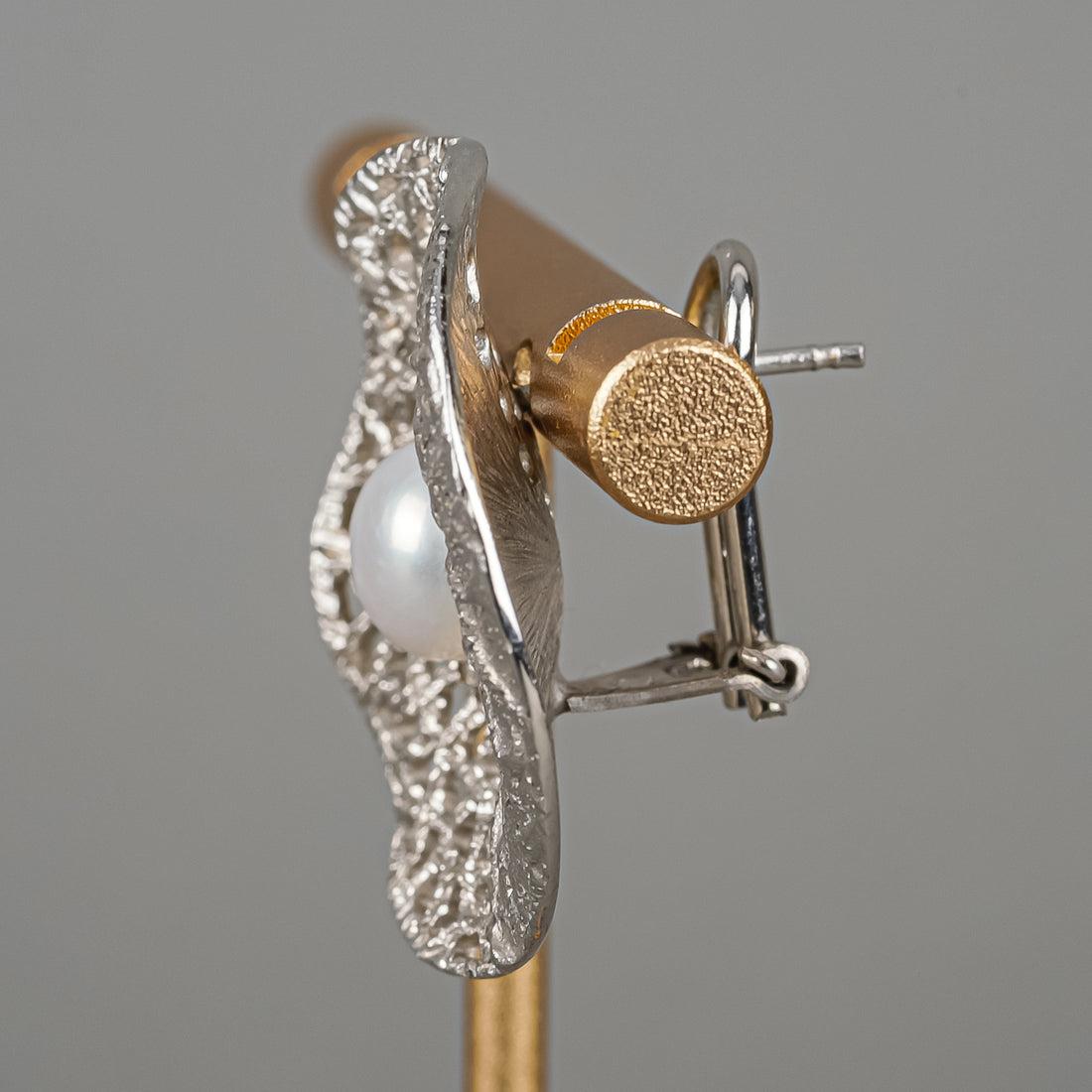 Sterling Pearl Textured Disc Earrings