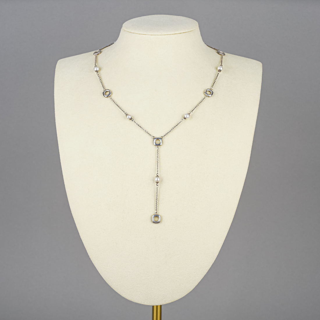 TIFFANY & CO Sterling Silver Cushion Link Pearl Lariat