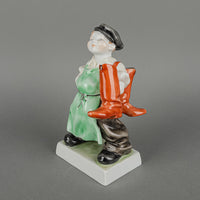 HEREND Figurine Shoemaker's Assistant 5493