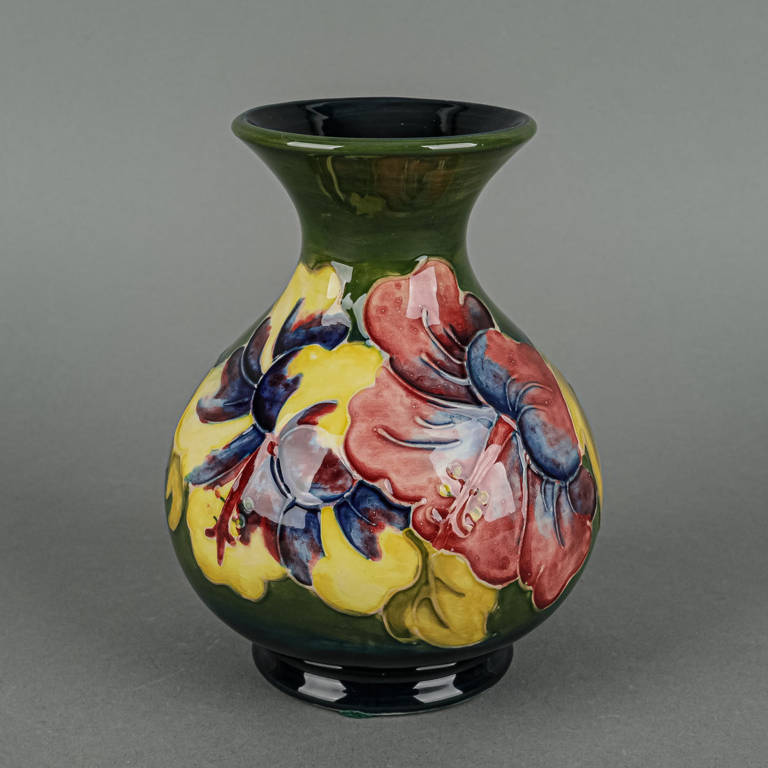 MOORCROFT Hibiscus Blue/Green Ground Vase