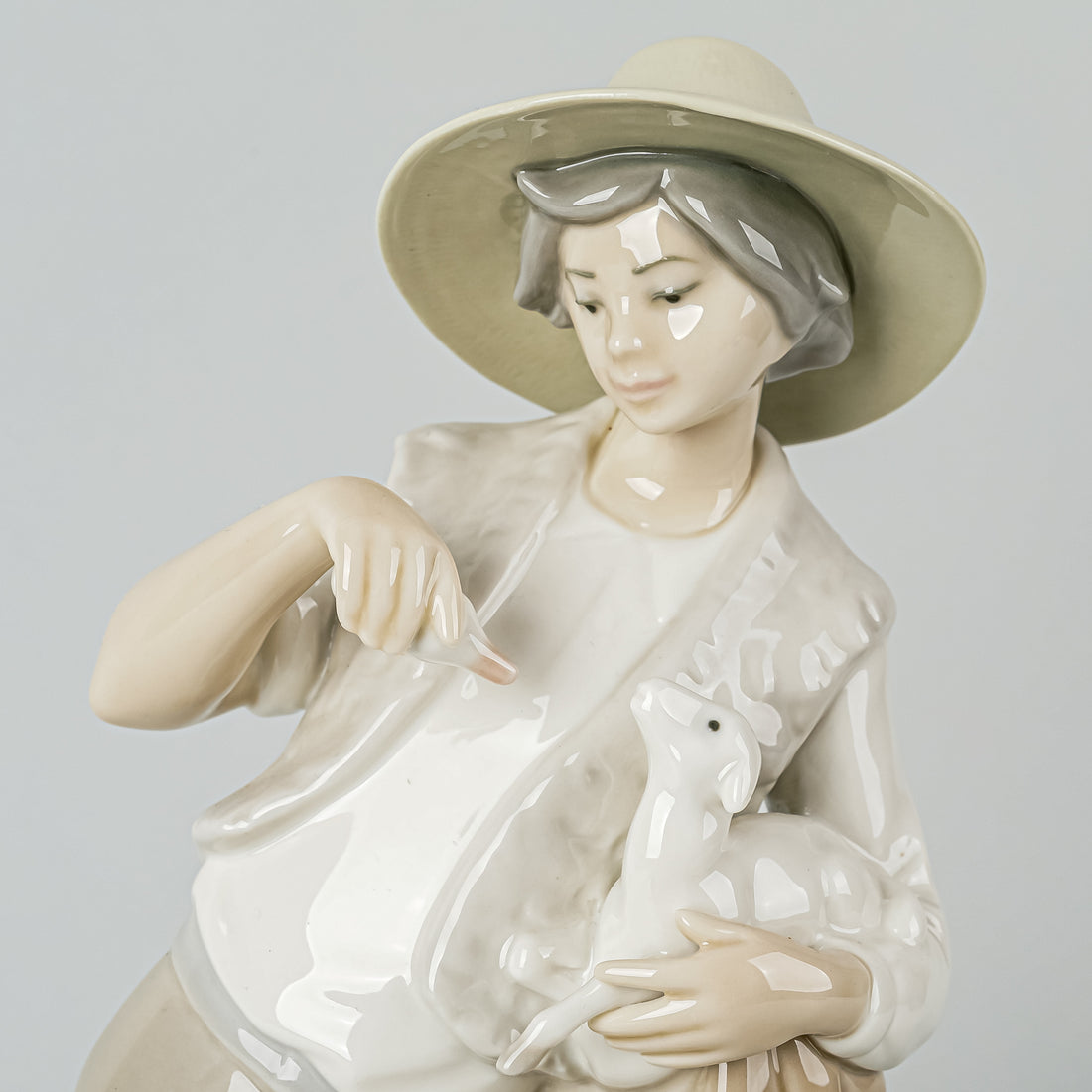 LLADRO Figurine Baby Lamb 4834