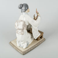 LLADRO Figurine Japanese Girl Decorating 4840