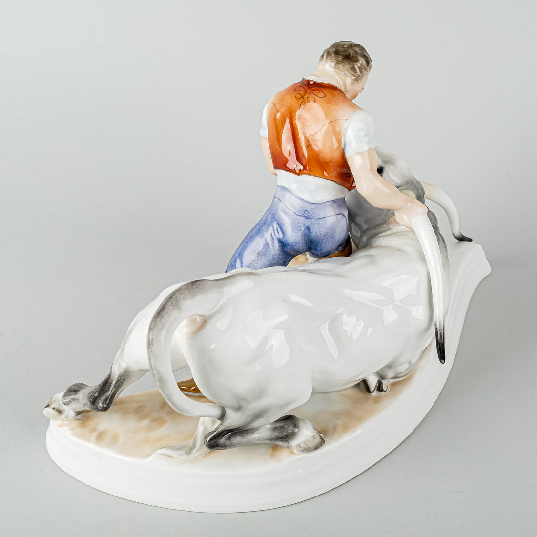 HEREND Figurine Toldi & The Bull 5476