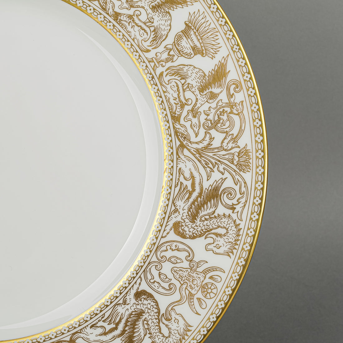 WEDGWOOD Florentine Gold W4219 Dinner Plates Set of 7