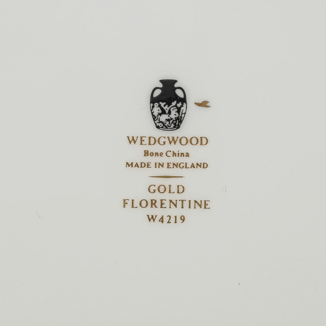 WEDGWOOD Florentine Gold W4219 Dinner Plates Set of 7