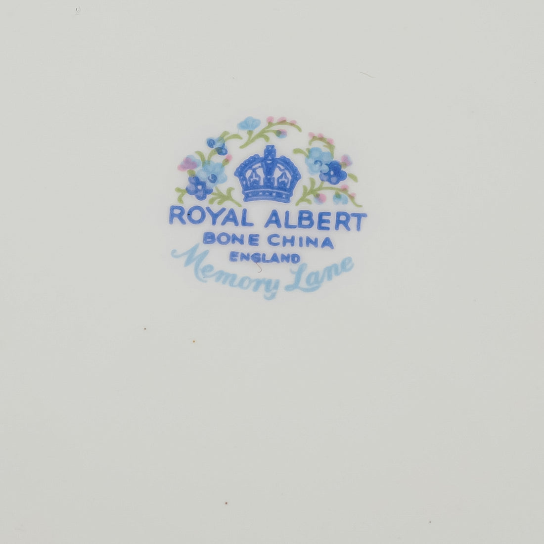 ROYAL ALBERT Memory Lane Salad/Dessert Plates Set of 8