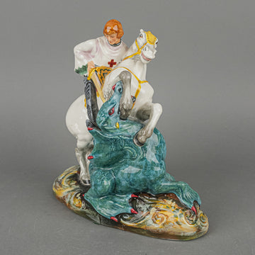 ROYAL DOULTON Figurine St George HN 2051