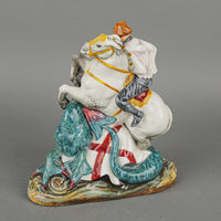 ROYAL DOULTON Figurine St George HN 2051