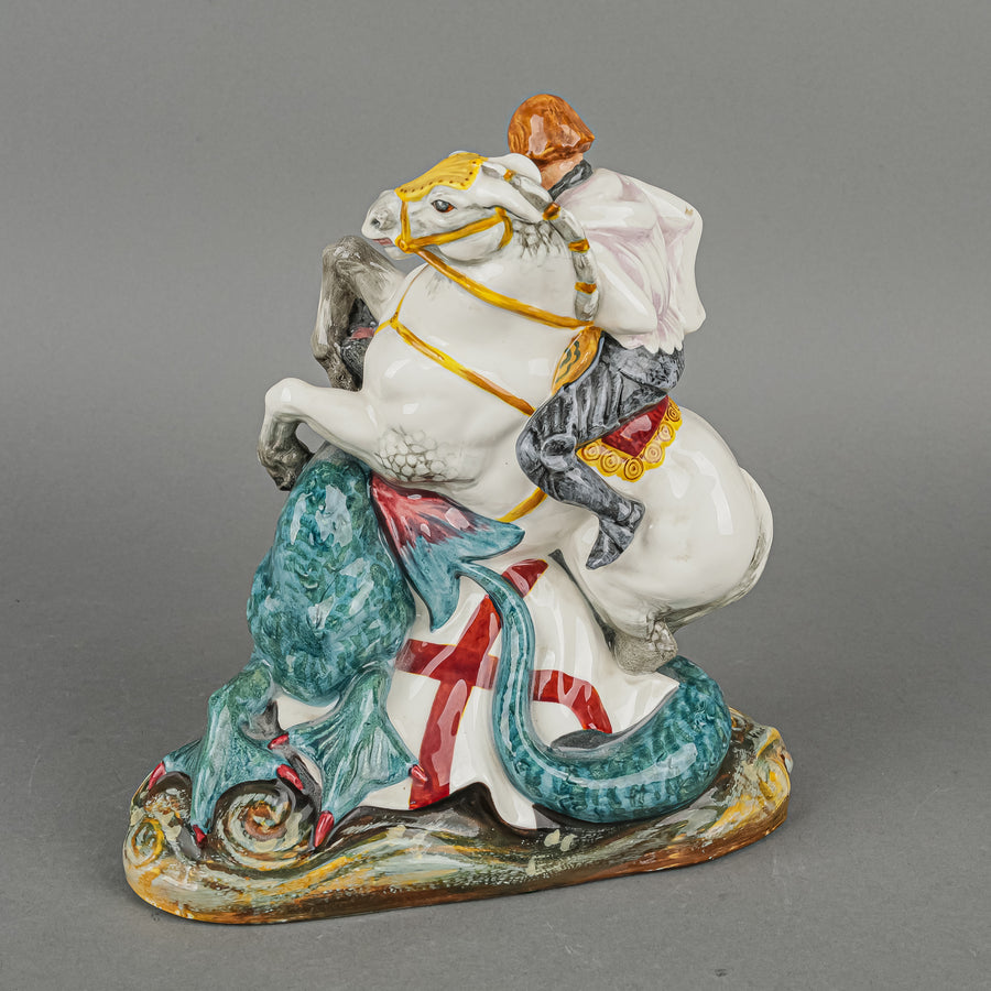 ROYAL DOULTON Figurine St George HN 2051