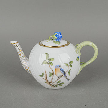HEREND Rothschild Bird Teapot w/Berrry Knob Lid 1608