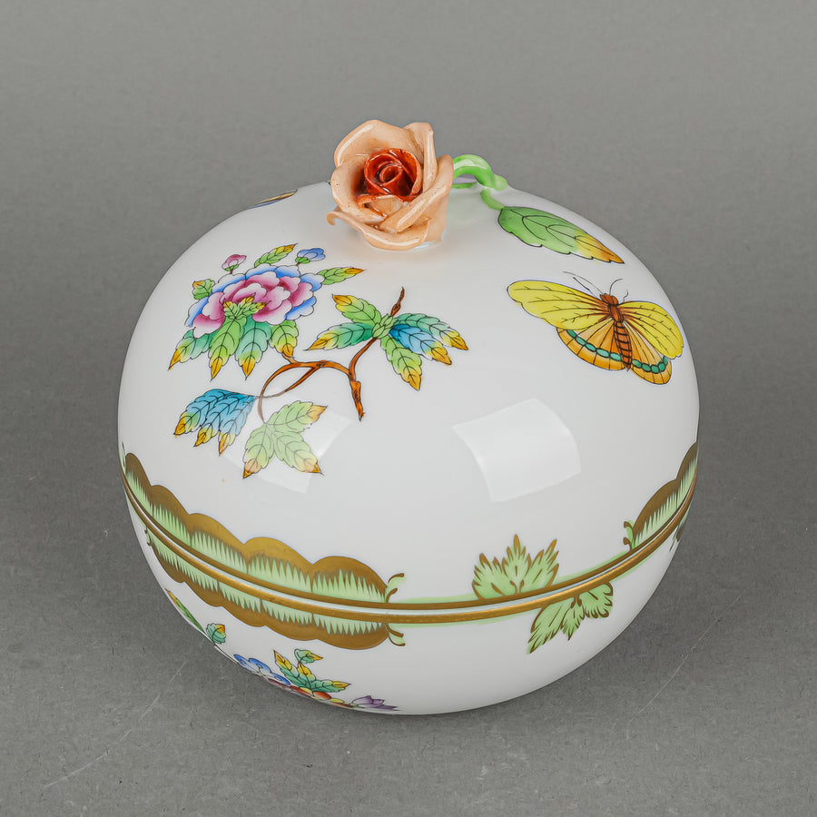 HEREND Queen Victoria Bonbonniere With Rose Knob