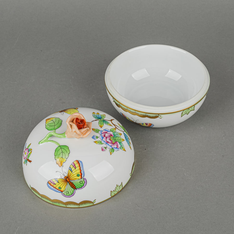 HEREND Queen Victoria Bonbonniere With Rose Knob