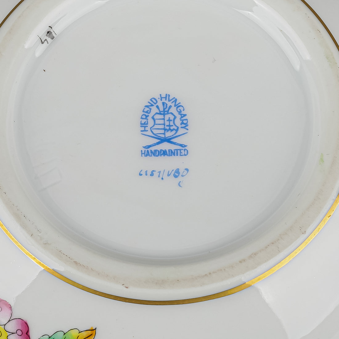 HEREND Queen Victoria Bonbonniere With Rose Knob