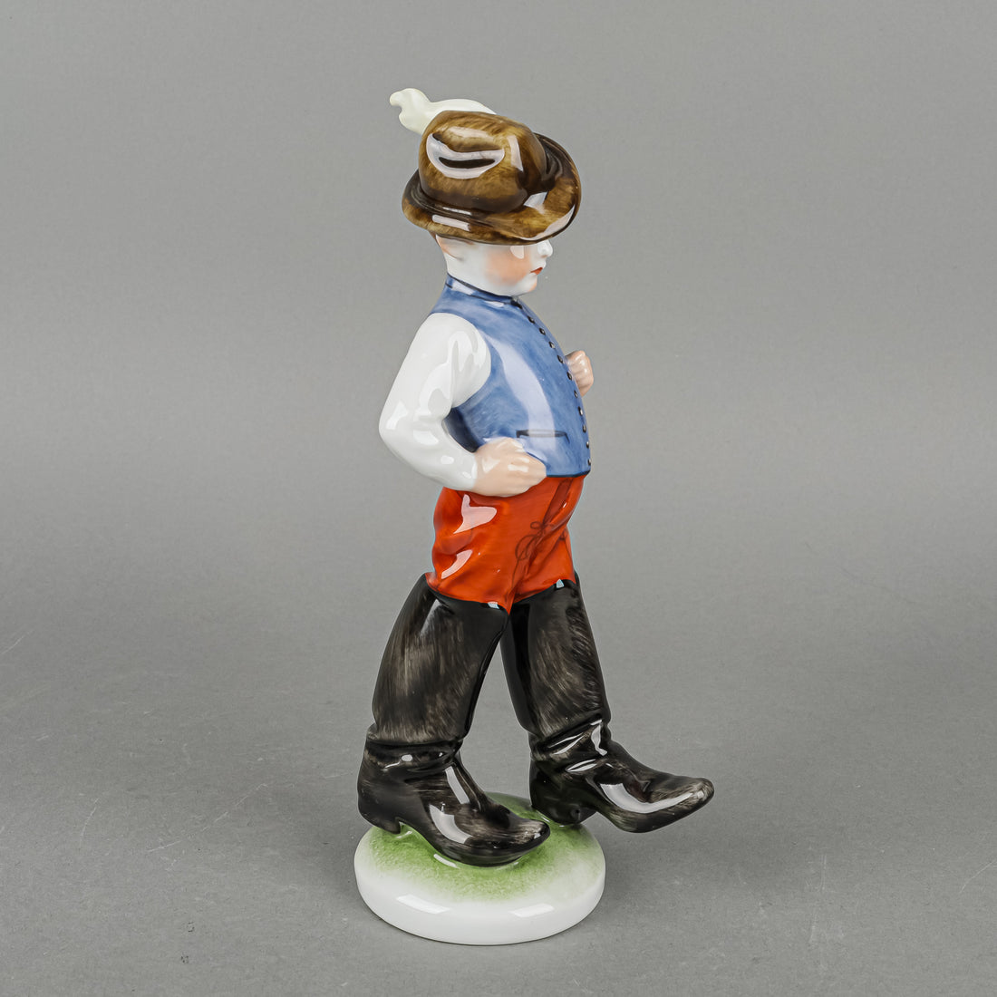 HEREND Figurine Boy In Big Boots 5916