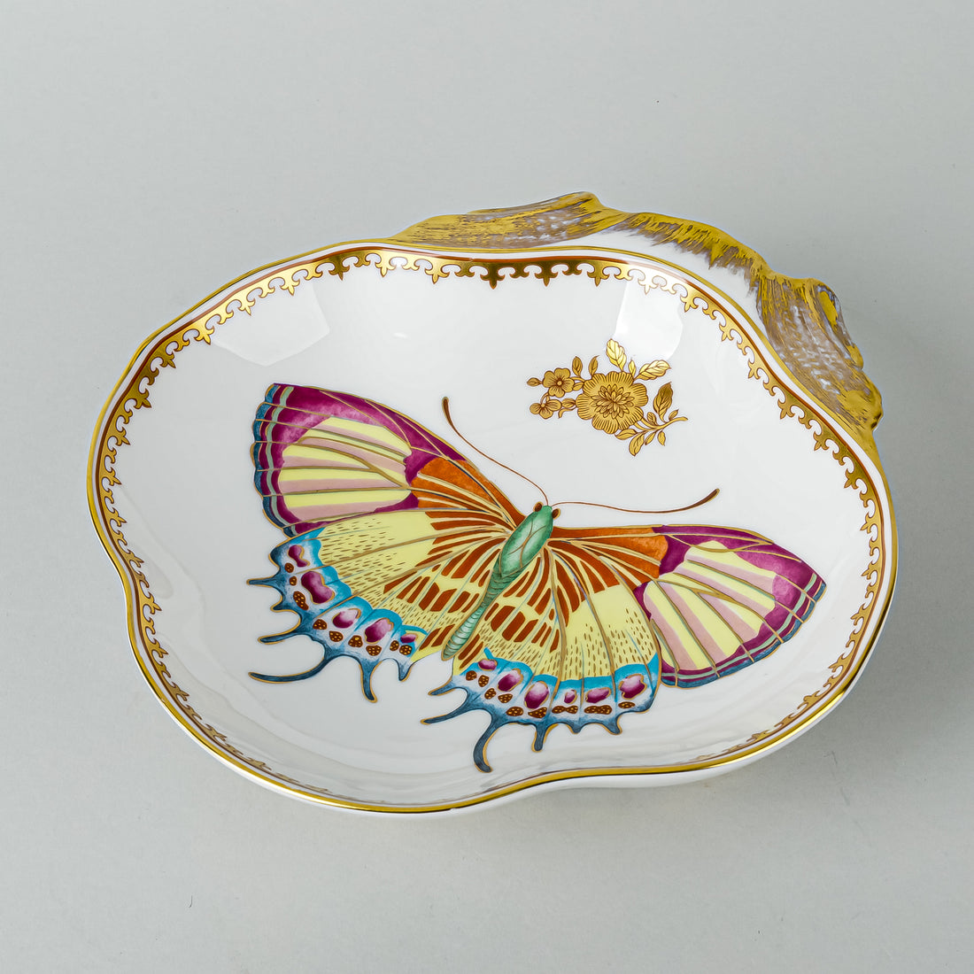 VISTA ALEGRE Mottahedeh Butterfly Shell Dish