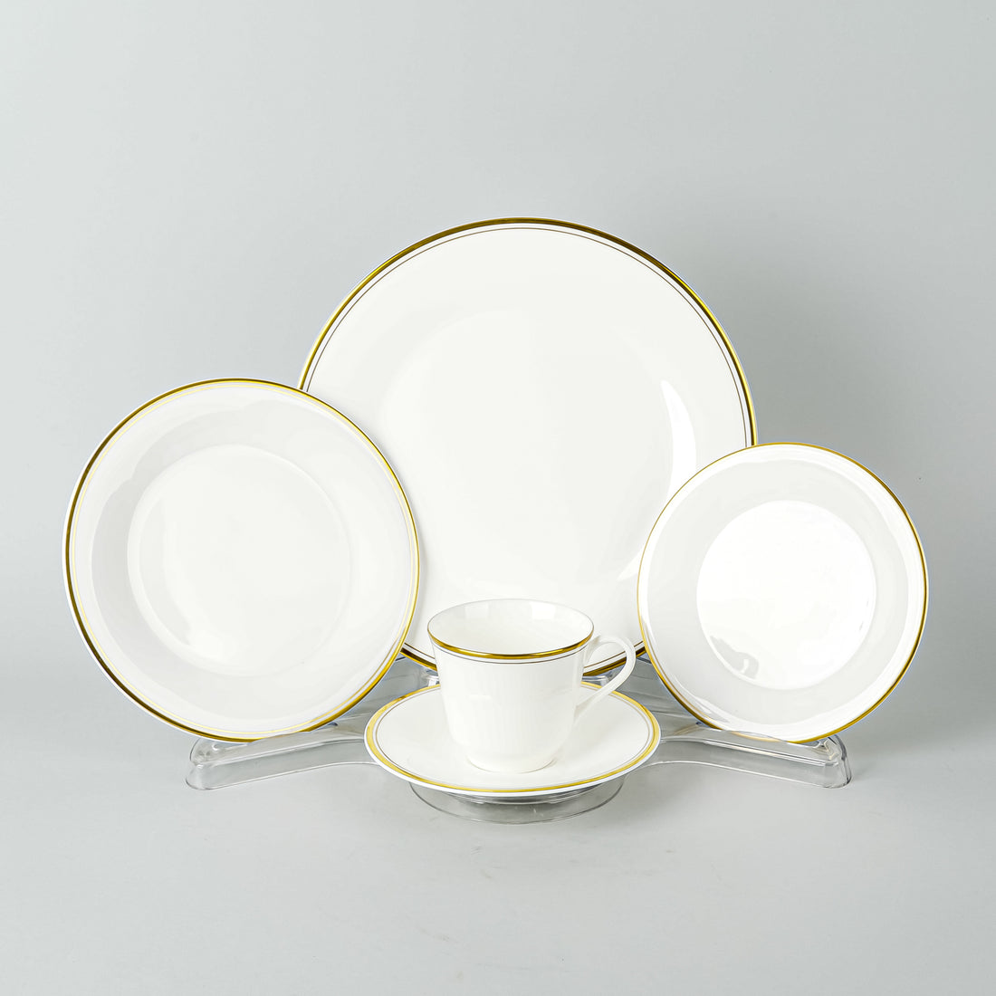 ROYAL DOULTON Gold Concord H5049 12 Place Settings Plus Extras