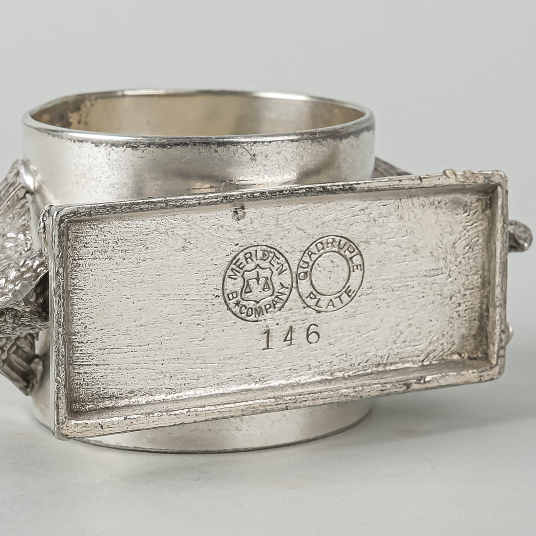 MERIDEN Silver Plate Figural Napkin Ring 146 Two Birds