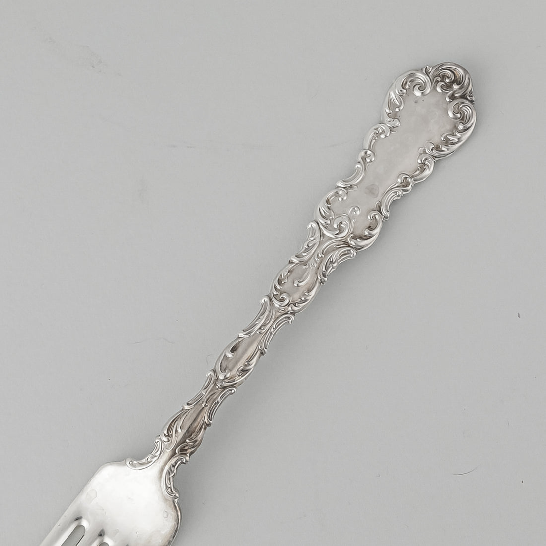 WALLACE Louis Silver Plate Flatware 12 Place Settings
