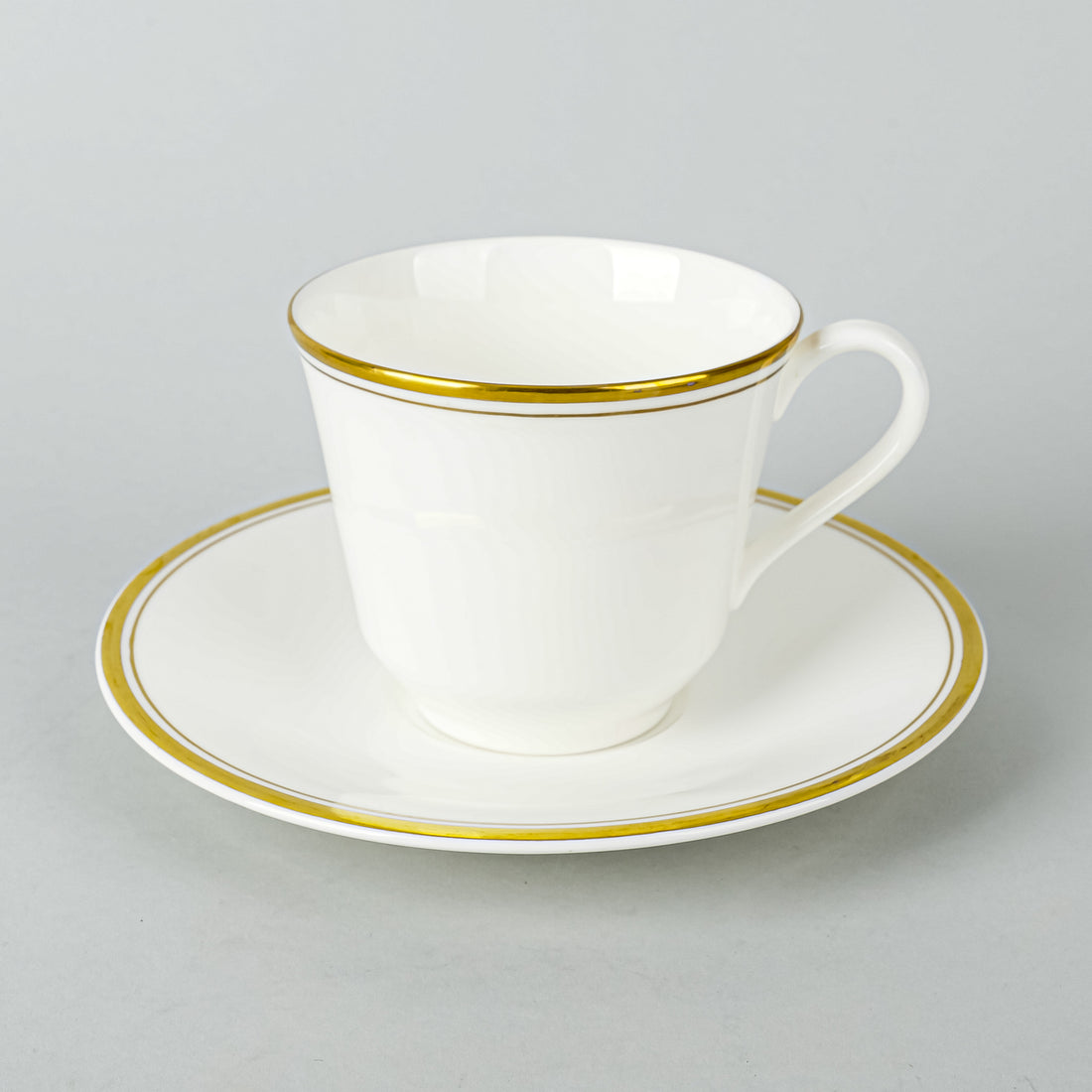ROYAL DOULTON Gold Concord H5049 12 Place Settings Plus Extras