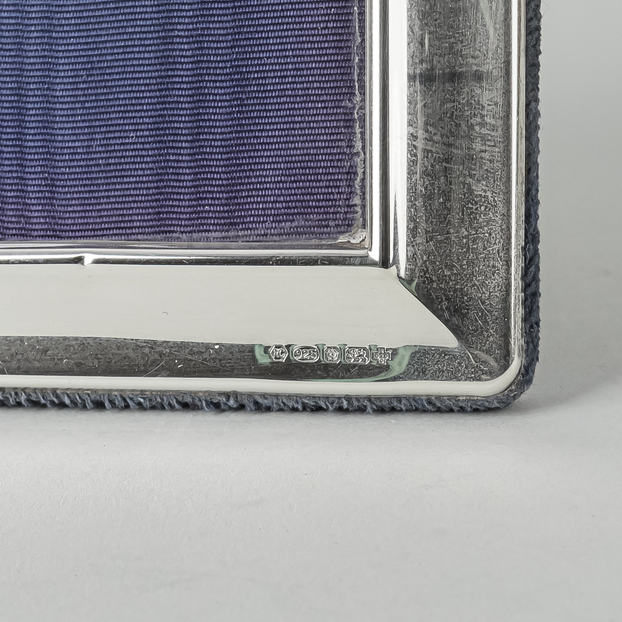 CARRS Sterling 3.5x5 Photo Frame - Around The Block