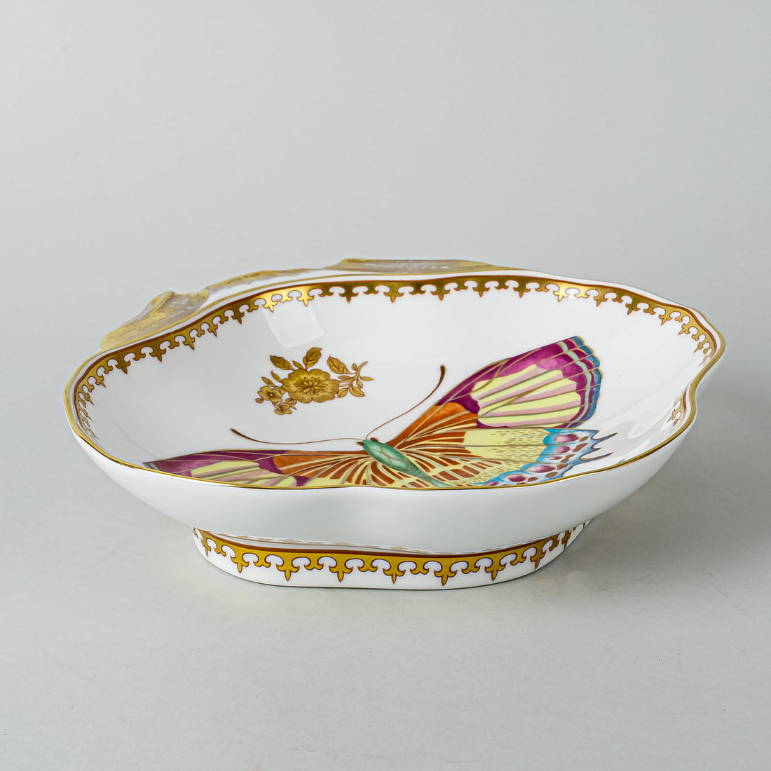 VISTA ALEGRE Mottahedeh Butterfly Shell Dish