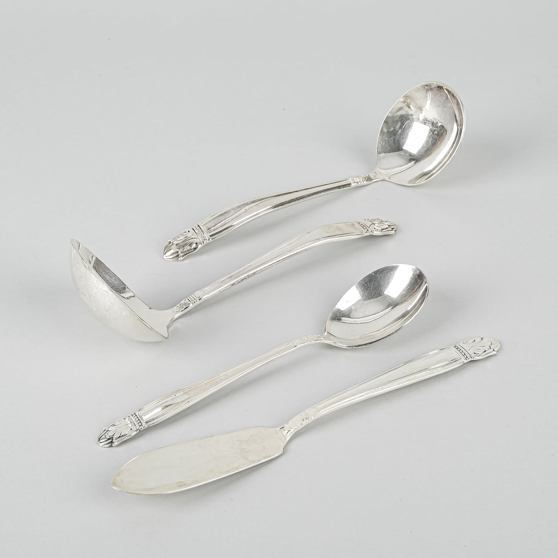 HOLMES & EDWARDS Danish Princess Flatware 14 Place Settings +Extras
