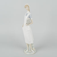 LLADRO Figurine - Nurse 4603
