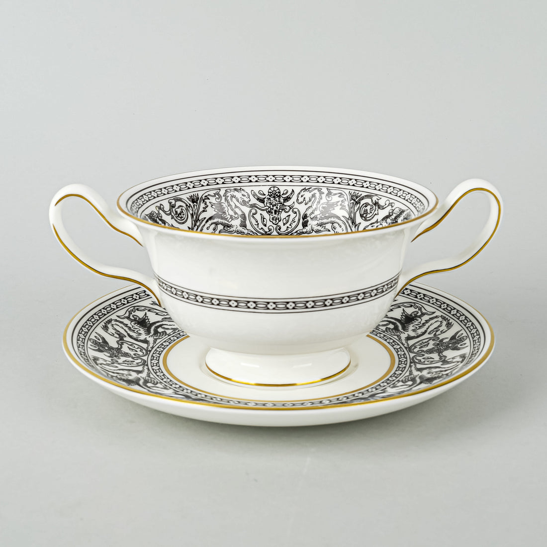 WEDGWOOD Florentine Black W4312 50 Pieces